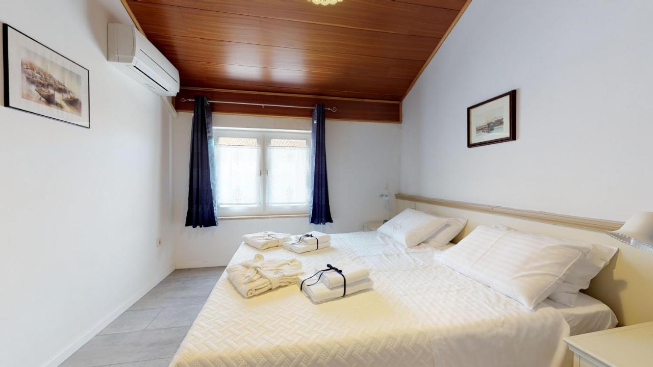 Lora Deluxe Superior 5 Star Apartment, Your Piece Of Heaven By The Sea & Park With Sea & Park View Novigrad  Luaran gambar